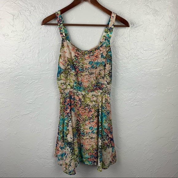 Urban outfitters: Lucca Couture floral mini dress - Picture 3 of 10